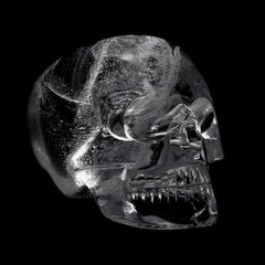 Redimensionnement de Redimensionnement de Redimensionnement de crystal-skull